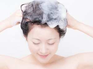 แชมพูอาร์แกนออยล์และน้ำมันมะกอกคุณภาพสูง ผลิตในญี่ปุ่น 550 มล. น้ำมันบำรุงผมเร่งการเจริญเติบโต ผลิตภัณฑ์ขายดี ราคาขายส่ง - Product Image 2