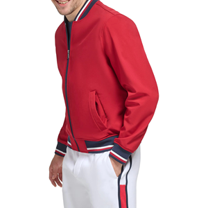 Chaquetas Varsity de Béisbol Personalizadas para Hombre, con Letras Bordadas, Bolsillos Grandes, Mangas de Cuero, Color Rojo - Product Image 2