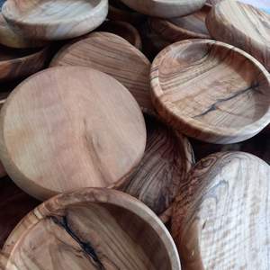 Elegante y Clásico Tazón para Ensalada de Madera de Acacia, Diseño Bonito, Hecho a Mano, Plato para Servir Ensaladas Frescas y Frutas, Decoración Elegante para Fiestas - Product Image 2