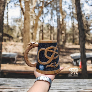 Chope à bière viking authentique en bois artisanal avec motif sculpté - Passe au lave-vaisselle et écologique pour la maison ou les fêtes - Product Image 3