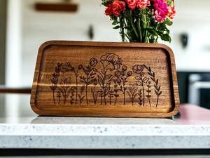 Bandeja Rectangular Ligera Hecha a Mano de Madera de Acacia Natural con Grabado Floral Personalizado, Diseño Clásico para Café y Hogar - Product Image 6