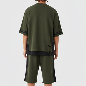 Ensemble 2 pièces homme tendance en coton 100% coupe classique : T-shirt et short imprimé uni, écologique, effet vieilli, personnalisable - Product Image 3
