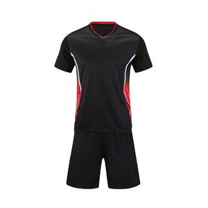 Ensemble d'uniformes de football minimalistes pour hommes – Maillot et short de sport couleur unie, design épuré, tenue athlétique performante pour le quotidien 100 % - Product Image 1