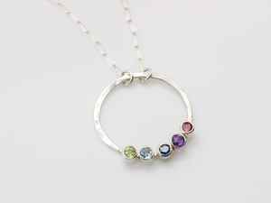 Collier personnalisé multi-pierres de naissance pour la famille, en argent sterling et plaqué or, bijoux sur mesure, fournisseur en gros - Product Image 2