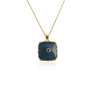 Collar al por mayor con colgante de cabujón de apatita y jade con detalles de circonita negra, chapado en oro de 18k y cadena geométrica. - Product Image 2