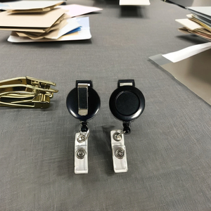 ตัวยึดป้ายคาราบิเนอร์รีลทำจากโลหะและอุปกรณ์เสริมของสายรัด PVC ผลิตในประเทศไต้หวัน - Product Image 6