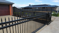 Valla de Jardín de Acero Moderna, de Acero Galvanizado Negro, con Púas Metálicas, para Parques Deportivos, de 6x8, con Parte Superior Plana de Hierro Forjado, Modelado 3D