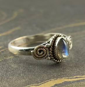 Dainty 925 Sterling Silver <b>Labradorite</b> <b>Ring</b> Water Drop Shape Gemstone Unisex Lightweight jewelry - Product Image 2