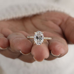 Anillo de Compromiso de Oro Sólido de 14K con Diamante Cultivado en Laboratorio de Corte Ovalado, Banda con Micropavé, Joyería Nupcial, Certificado IGI, Venta al Por Mayor de Fábrica - Product Image 2