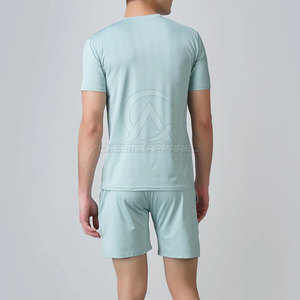 Conjunto de Camiseta y Pantalones Cortos de Diseño Moderno, Estilo Casual, Ideal para Uso Relajado y Actividades Diarias - Product Image 4