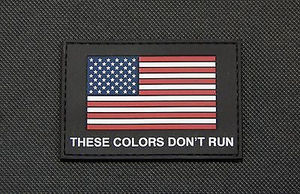 Patch en caoutchouc PVC avec logo personnalisé |   Étiquette de marque 3D en relief avec canal de couture |   Approvisionnement direct d'usine en gros - Product Image 6