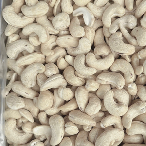 Hot Sales High Quality Roasted <b>Cashew</b> <b>Nuts</b> Vietnam Organic Whole <b>Cashew</b> W320 Vietnamese <b>Cashew</b> Kernels OEM, ODM - Product Image 1