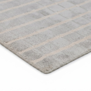 Tapis gris clair ivoire en laine à motif quadrillé, antidérapant, écologique, tufté à la main, texturé, géométrique, pour salon - Product Image 6