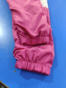 กางเกงวอร์มกีฬาผู้ชายคุณภาพสูง น้ำหนักเบา กันลม สไตล์สตรีทแวร์ ผลิตจากโพลีเอสเตอร์ กันน้ำ กันยับ มีเชือกผูก - Product Image 3