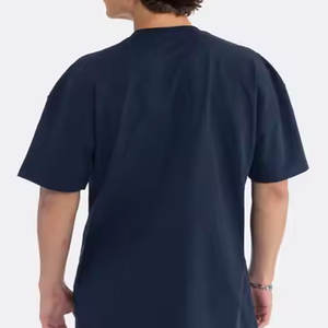 Camiseta extragrande para hombre con logo personalizado impreso a bajo precio, 100% algodón, corte holgado, para hacer ejercicio. - Product Image 5