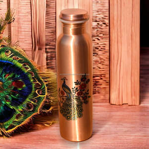 Botella de Agua de Cobre Hecha a Mano con Estampado de Pavo Real y Acabado Brillante, Tapas de Gran Capacidad para Entusiastas de la Vida Saludable - Product Image 2