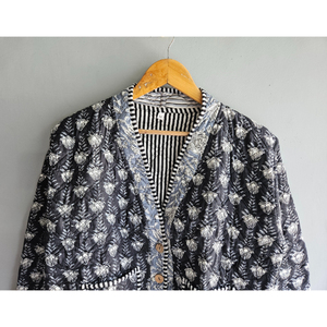 เสื้อแจ็คเก็ตผ้าฝ้ายแบบกลับด้านได้ ลายพิมพ์บล็อกทำมือ ลายดอกไม้ เสื้อโค้ทผู้หญิง สำหรับฤดูใบไม้ร่วงและฤดูหนาว ของขวัญสำหรับเธอ - Product Image 4