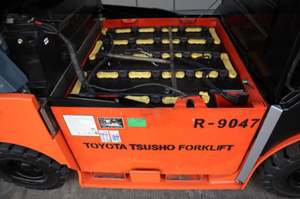 Montacargas Eléctrico Modelo 8FB25 en Venta a Precios con Descuento - Product Image 5