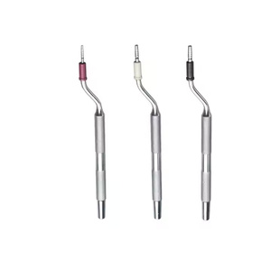 Ensemble d'instruments médicaux : Ciseaux à os dentaires coniques en acier inoxydable et osteotomes angulés pour utilisation chirurgicale manuelle - Product Image 1