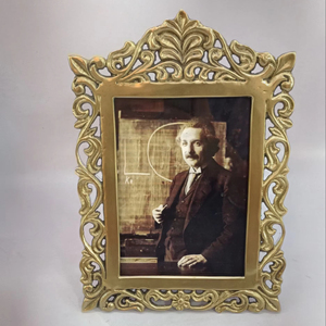 Brass <b>Antique</b> Pure Brass Material Casting Home Decor Wedding Use Photo <b>Frame</b> with Flowers Design - Product Image 3