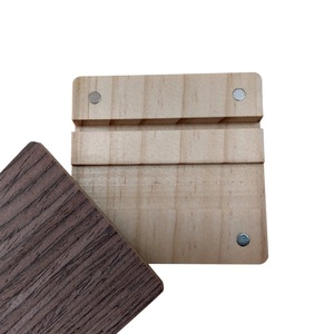 Abridor de Botellas Ecológico de Acero Inoxidable con Madera Personalizada, Diseño de Grano de Madera Amarillo, Accesorio para Teléfono Celular, Regalos Promocionales - Product Image 5