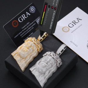 Pendentif Tête de Jésus avec Couronne - Pendentif en Argent Sterling 925 avec Moissanite, Pendentif Moissanite Taille Poire, Pendentif Christ Sertie de Moissanites - Product Image 5