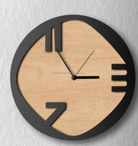 Horloge murale en bois minimaliste moderne, design élégant pour les intérieurs contemporains - Product Image 4