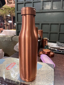 Premium Copper <b>Bottle</b> Wholesale High Quality Elegant Healthy for Hot Selling Itching Copper <b>Bottles</b> for Drinking Use - Product Image 5