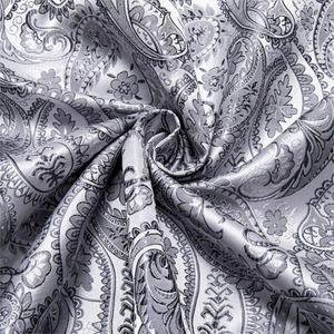 Camisa de Hombre con Diseño Paisley Floral, Color Plateado y Blanco, Estilo Casual de Negocios, Manga Larga, Cuello Clásico, Marca de Moda Masculina, Tejido Satinado - Product Image 6