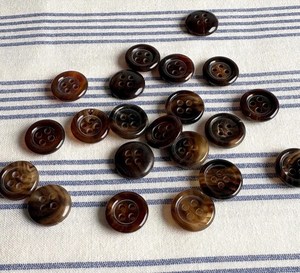 High Quality Custom Round 4-Hole Buffalo Horn Animal Style Durable <b>Handmade</b> Sewing Buttons for <b>Clothes</b> Shirt Suit - Product Image 1