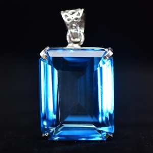 Pendentif en topaze bleue naturelle 110,30 carats, taille émeraude, pierre précieuse en argent sterling 925, certifié IGI, collier de style ethnique, vertus curatives - Product Image 4