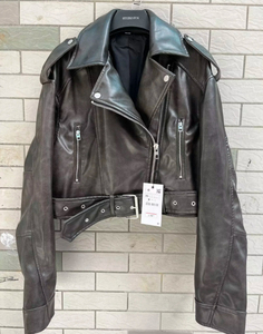 Blouson moto homme en cuir véritable noir, coupe ajustée, col rabattable, détail ceinture, longueur courte, imperméable, respirant, coupe-vent - Product Image 4