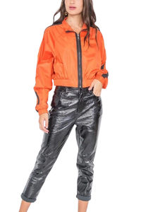 Nouvelle conception, logo personnalisé, veste coupe-vent pour femmes, veste courte légère en nylon, veste coupe-vent zippée pour femmes, veste de sport - Product Image 2