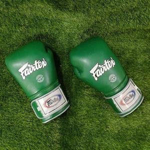 ถุงมือชกมวย Fairtex คุณภาพระดับมืออาชีพ หนังแท้ น้ำหนักเบา กันน้ำ แบบผูกเชือก สำหรับฝึกซ้อมและต่อยมวยไทย - Product Image 5