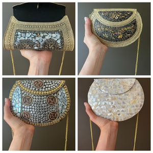 Pochette de soirée élégante en métal antique artisanal de luxe pour femmes, avec cristaux - Product Image 2