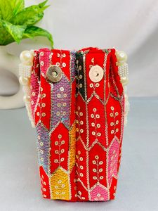 Bolso Potli Rajastaní de Lino Multicolor con Lentejuelas, Cierre Magnético, Forma de Silla de Montar, Hecho a Mano, de Diseño, para Bodas, para Mujeres y Niñas, para la Noche - Product Image 5