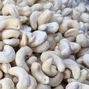 Wholesale High Quality W180 W320 Cashew <b>Nuts</b> Tanzania Cashew <b>Nuts</b> Santigo Cashew Vietnam Exported To Asia, Eu, Middle East - Product Image 1