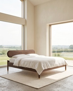 Base de Cama Flotante de Madera de Teca con Cabecera Ovalada Horizon y Patas de Latón - Product Image 2