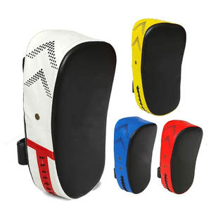 Pad de frappe et de coup de pied incurvé avec logo personnalisé, en cuir et PU, avec motif imprimé pour MMA, Muay Thai et Boxe - Product Image 2