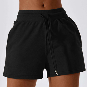 Shorts de punto negros de cintura alta para mujer con cordón y bolsillos, ajuste informal y transpirable - Product Image 1