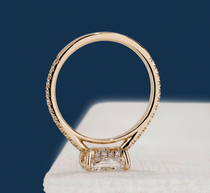 Anillo de Diamante Cultivado en Laboratorio, Corte Radiante y Redondo, 1.21 ct, VVS2, Certificado IGI, Oro Amarillo de 14k, Anillo de Compromiso con Pavé, Venta al Por Mayor, Personalizado - Product Image 5