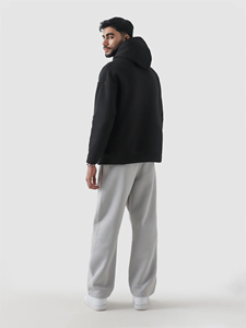 Sudadera con Capucha Negra para Hombre, Corte Holgado, Algodón French Terry, Estilo Casual Otoñal con Bolsillo Frontal con Estampado - Product Image 3