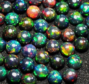 Opale noire naturelle d'Éthiopie, pierre précieuse en vrac, opale fumée, cabochon rond de 4 mm pour la fabrication de bijoux HASNAIN GEMS - Product Image 6