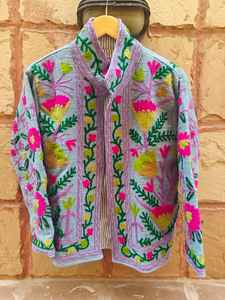 Chaqueta de terciopelo con bordado floral hecho a mano, hermosa chaqueta tipo sarong, ideal para fiestas/bodas, con hermosas decoraciones. - Product Image 3