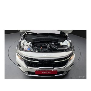 Kia Seltos 1.6 Turbo Essence 2WD 2023 avec 2 253 km, Boîte Automatique, Sièges en Cuir, Caméra Arrière - Conduite à Gauche - Product Image 6