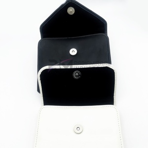 Kit de pinces à épiler RMI noir/blanc 14 pièces / Acier inoxydable, poignée diamantée/entièrement brillante, pour extensions de cils - Product Image 1