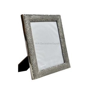 Marcos de Fotos Decorativos de Metal Personalizados al por Mayor, de Alta Calidad, Grado de Exportación, Acabado Pulido - Product Image 3