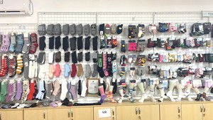 Basic Style Customizable Bulk <b>Sports</b> <b>Socks</b> with Embroidered Logo Knitted Crew Length for <b>Men</b> Women <b>Socks</b> Custom Colors Branding - Product Image 6