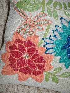 Housse de coussin traditionnelle à bas prix avec broderie artisanale pour canapé, chaise, lit et décoration festive de la maison - Product Image 3