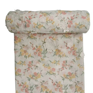 Tissu en coton peigné tissé blanc à appliques 3D imprimé floral, respirant et léger, largeur 54/43 pouces, pour filles et femmes - Vente chaude - Product Image 1